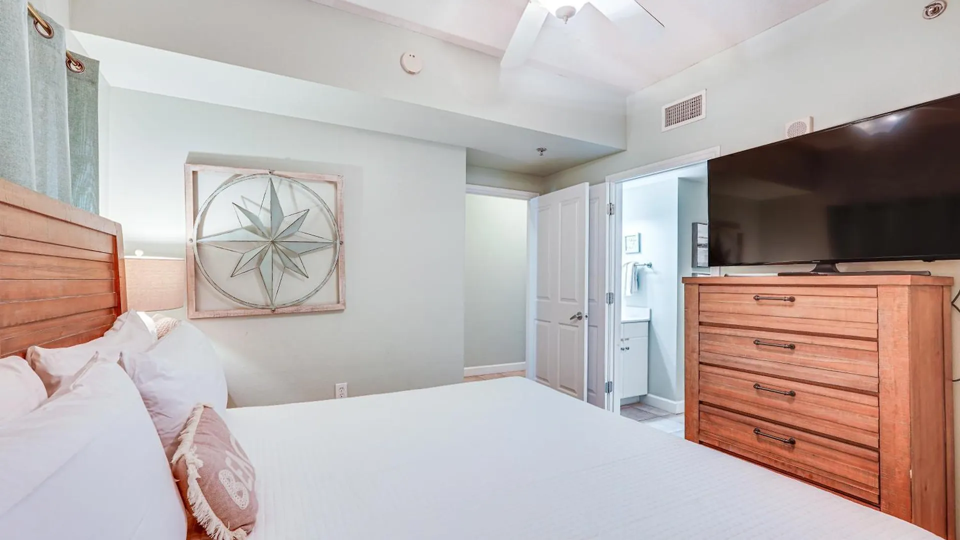Apartment Panama City Beach Apt With Balcony And Ocean View!