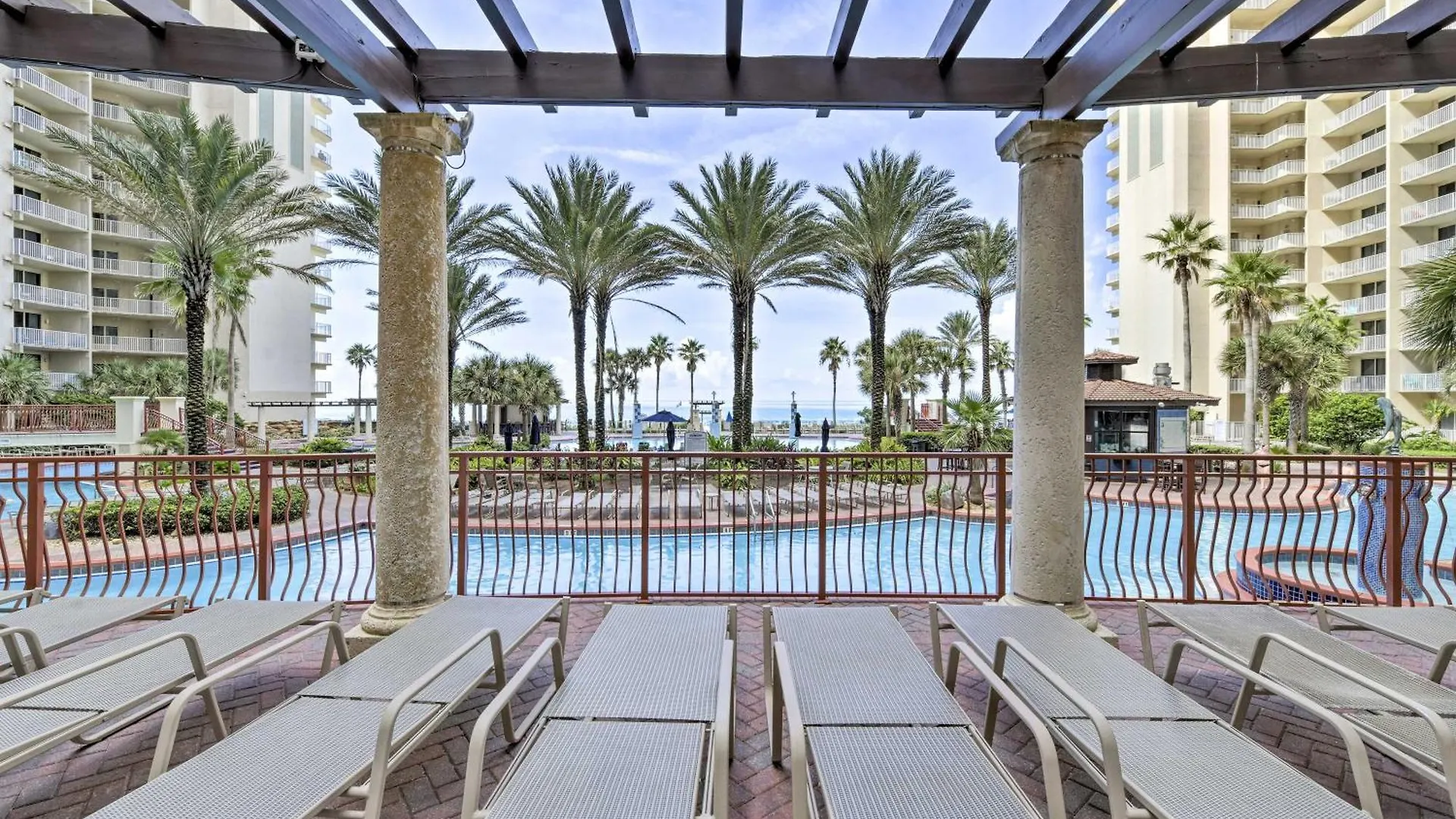Panama City Beach Apt With Balcony And Ocean View! 0*, Panama City Beach United States