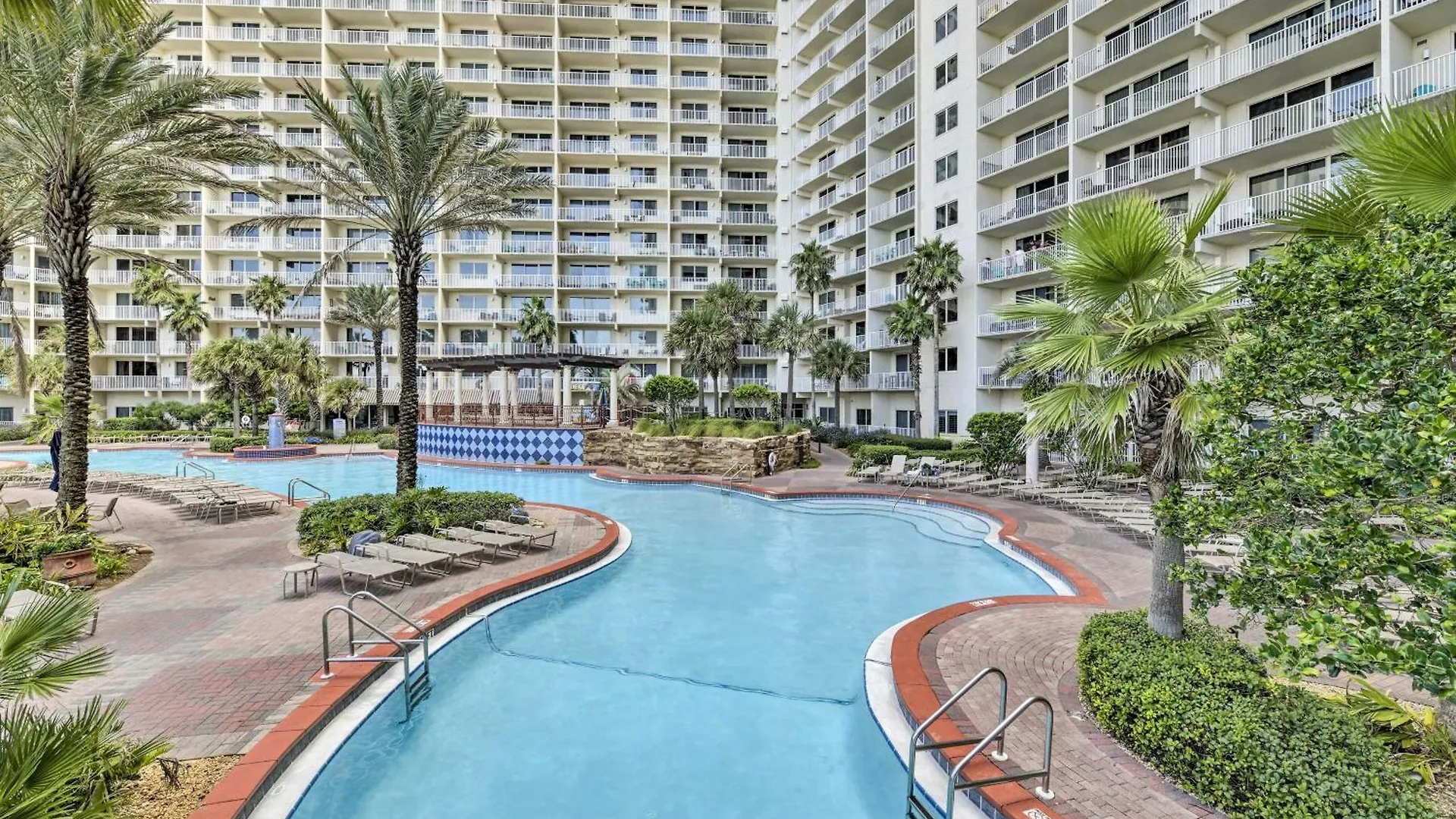 Panama City Beach Apt With Balcony And Ocean View!